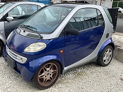 平成13年　法人　ワンオーナー　スマートクーペ左ハンドル車4万キロ台　正規ディーラー車