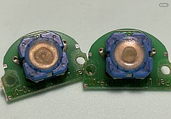 左右スイッチの押す箇所見てください　左側押す箇所が潰れてパドルシフトを押しても反応しないです