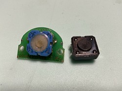 左側純正品　右側　付け替えるスイッチ