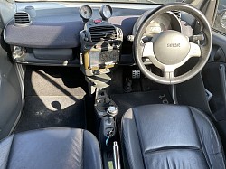 革シート　ブラバスパドルシフトステアリング（動作確認済み）他サイドブレーキ　アクセルペダル　2DINステレオキットなど