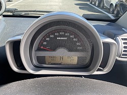 走行75600キロ　代車に使ったりもするので距離は増えます